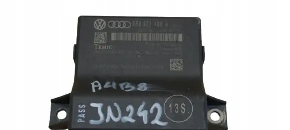 Audi A4 S4 B8 8K Gateway control module 8R0907468A