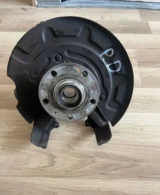Volkswagen Golf Sportsvan Front wheel hub 5Q0400054DP
