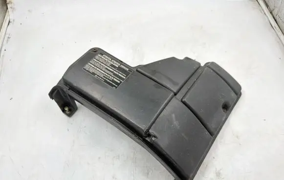 Mercedes-Benz ML W163 Fuse box cover 1635400082