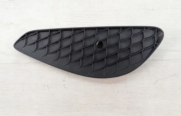 Mercedes-Benz B W247 Front fog light trim/grill A2478854601