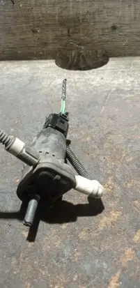 Skoda Octavia Mk2 (1Z) Windscreen/windshield washer pump 1K6955651