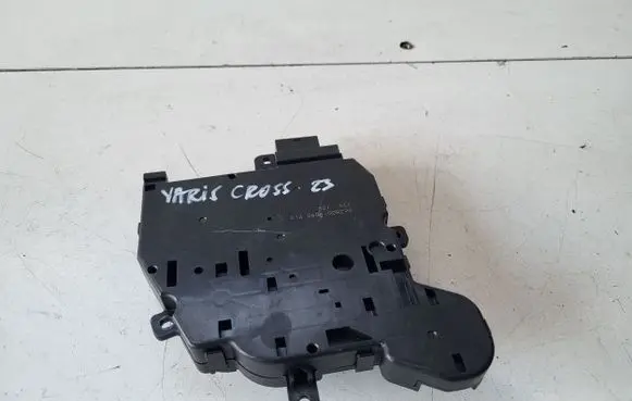 Toyota Yaris Cross A/C air flow flap actuator/motor 0638009090