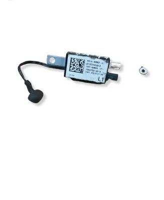 Tesla Model S Aerial antenna amplifier 100479300E A17F0101813