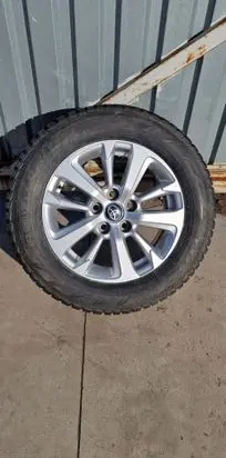 Toyota Yaris Cross R12 alloy rim 86351