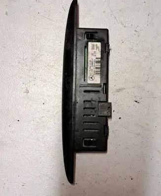 Mercedes-Benz C W204 Parking PDC sensor display screen A1725420023 1936932