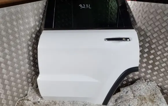 Jeep Grand Cherokee Rear door