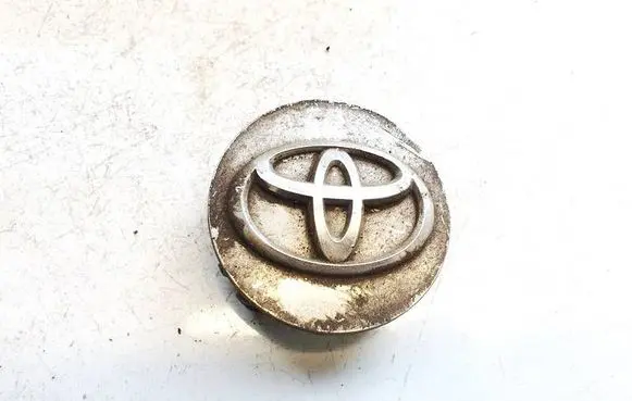 Toyota Sienna XL20 II Original wheel cap 
