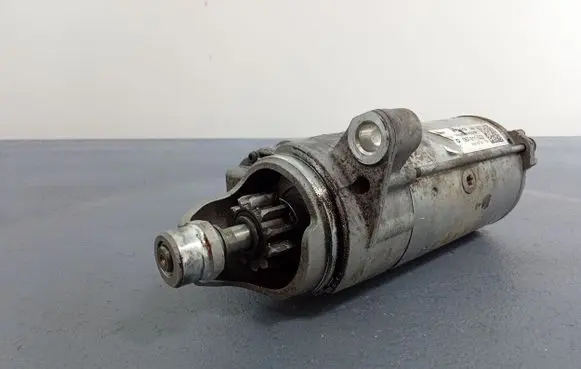 Audi Q7 4M Starter motor 057911022