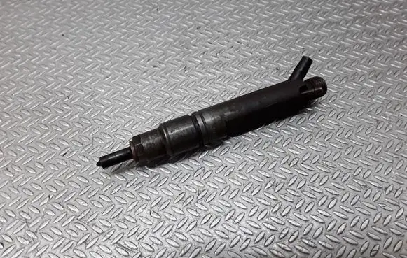 Fuel injector