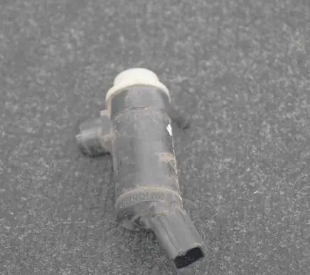 Subaru Legacy Windscreen/windshield washer pump 80818