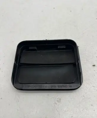 Tesla Model X Quarter panel pressure vent 2F2AB280B62AB
