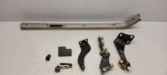 Volkswagen Caddy Sliding door lower roller guide/hinge 2K0843397A 2K0843335A 2K0843435B