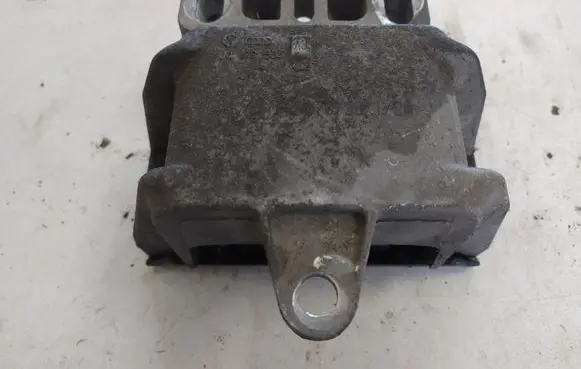 Volkswagen New Beetle Engine mount bracket 1J0199555AJ