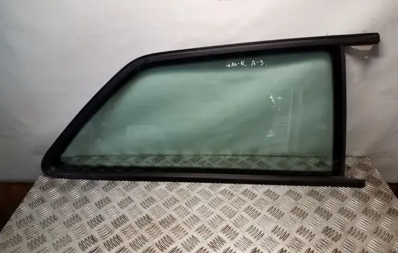 Audi A3 S3 8P Rear side window
