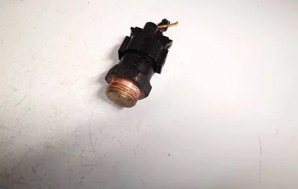 Skoda Octavia Mk1 (1U) Coolant temperature sensor 