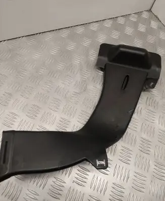 Tesla Model 3 Air intake duct part 109216600A 163169