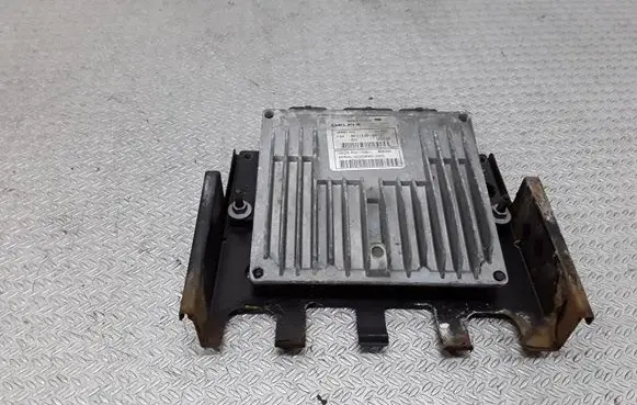Citroen C3 Engine control unit/module 9651399180 R0411C001