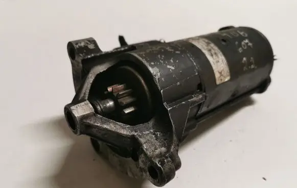 Citroen C4 I Starter motor D7R8