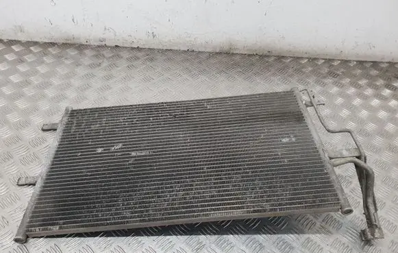 Mazda 3 I A/C cooling radiator (condenser)