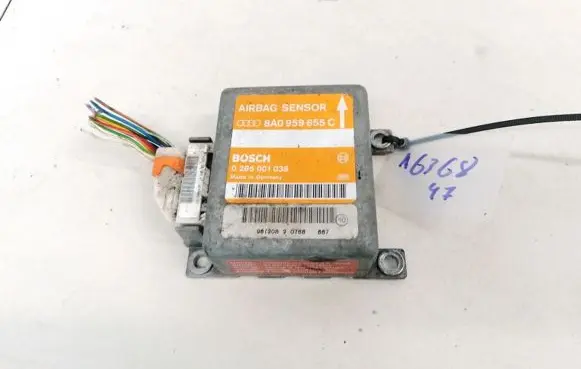Audi A4 S4 B5 8D Airbag control unit/module 8A0959655C 0285001038