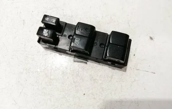 Nissan Note (E12) Electric window control switch