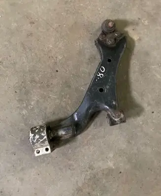 Opel Antara Front lower control arm/wishbone 96819161