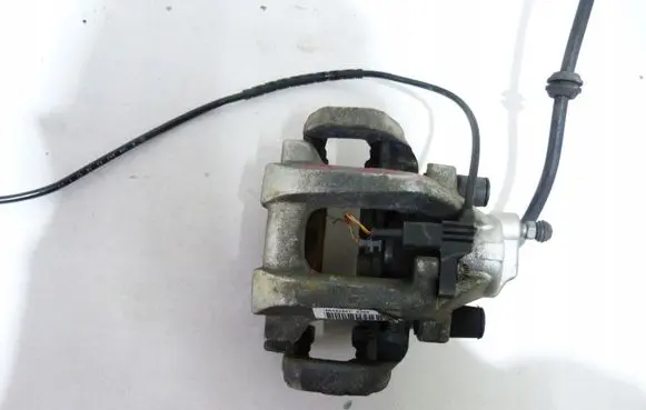 Mercedes-Benz ML W164 Rear brake caliper ERFVCXAW345