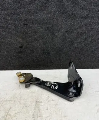 Volkswagen Caddy Sliding door lower roller guide/hinge 2K0843398A 2K0843398B