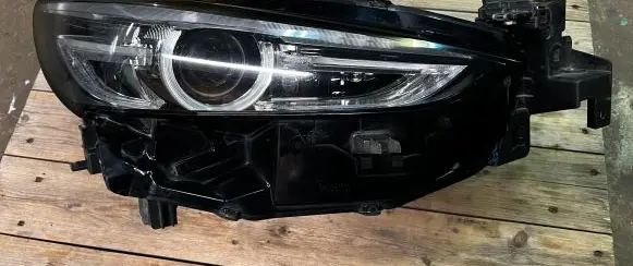 Mazda 6 Headlight/headlamp