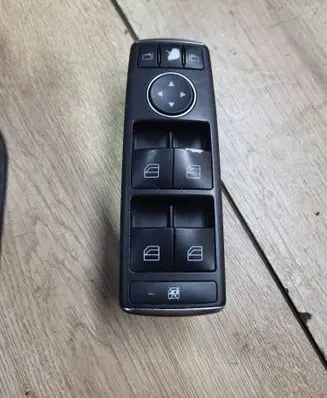 Mercedes-Benz C W204 Electric window control switch A2049055402 10021551 9016913248
