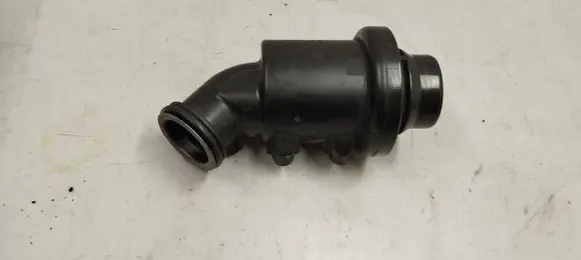 Mercedes-Benz E W212 Intake resonator A6511400087
