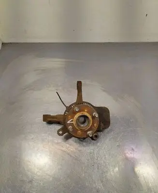 Suzuki Swift II Front wheel hub spindle knuckle