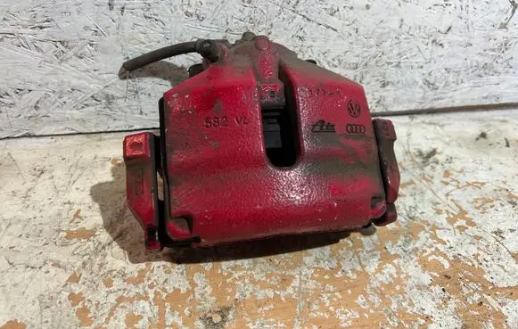 Skoda Octavia Mk2 (1Z) Front brake caliper