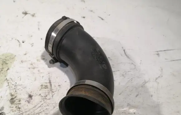 Opel Astra H Air intake hose/pipe 24437915 327763967