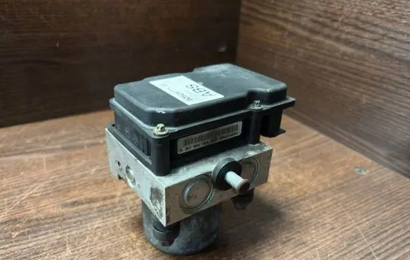 Iveco Daily 3rd gen ABS Pump 0265231891 0265800605
