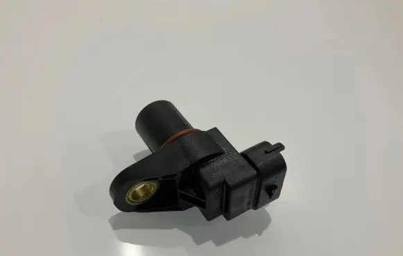 Mercedes-Benz E W211 Camshaft position sensor A0051531328 220T18 0435