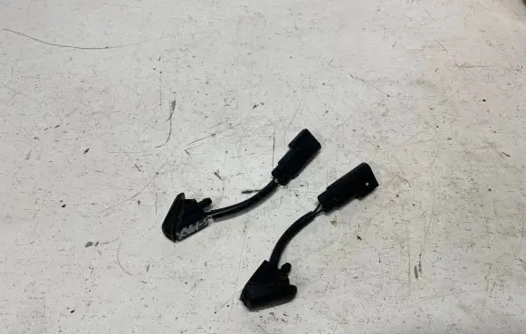 Ford S-MAX Windshield washer spray nozzle XS4117666