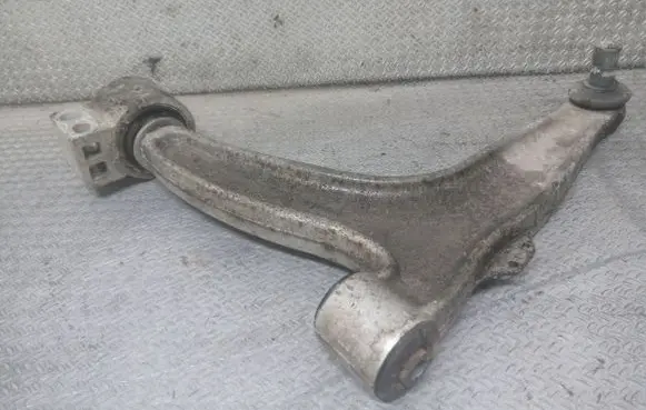 Opel Vectra C Front lower control arm/wishbone