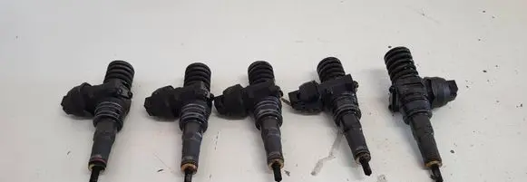 Volkswagen Touareg I Fuel injectors set 07Z130073H