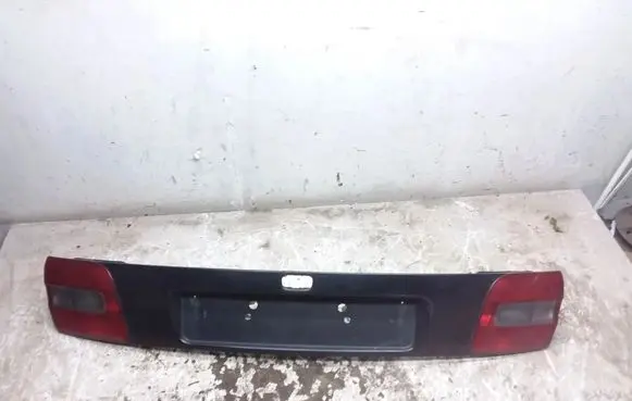 Volvo S40, V40 Trunk door license plate light bar 30862381 291600