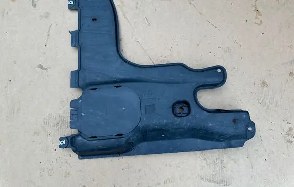 Audi Q3 F3 Side bottom protection 5QF825102B
