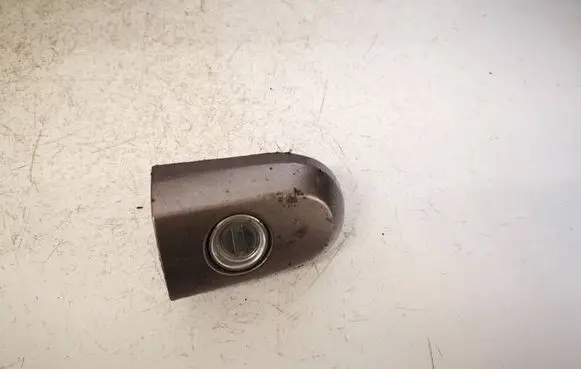 KIA Sportage Front door lock (next to the handle)