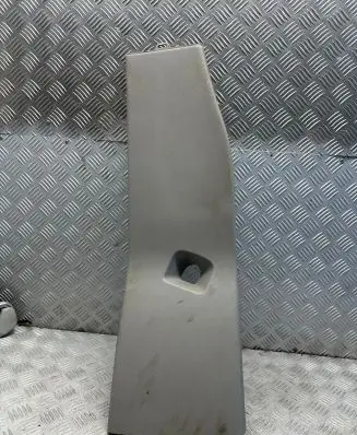 (B) pillar trim (bottom)