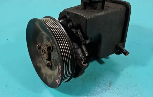 Mercedes-Benz Vito Viano W639 Power steering pump IMPRK1519976