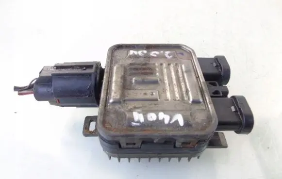 Volvo V40 Fan control module 