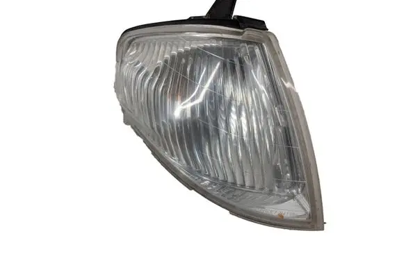 Mazda 323 F Front indicator light