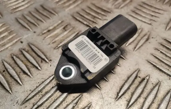 Mercedes-Benz A W169 Airbag deployment crash/impact sensor 1698202226