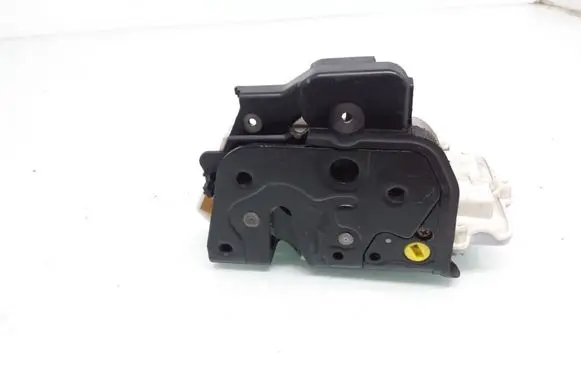 Audi A4 S4 B7 8E 8H Rear door lock 8E0839015AA