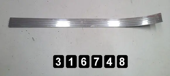 Other sill/pillar trim element