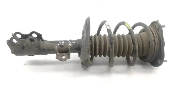 Toyota Prius (XW50) Front shock absorber/damper